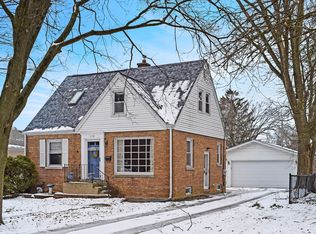 1110 N President St, Wheaton, IL