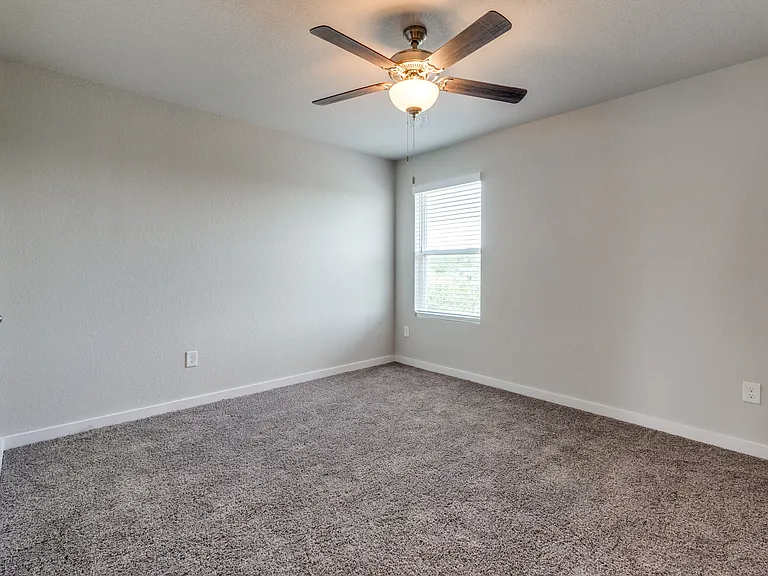 721 Ryan Xing — Photo 10