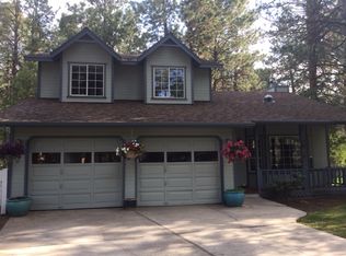 60922 Zircon Dr, Bend, OR 97702