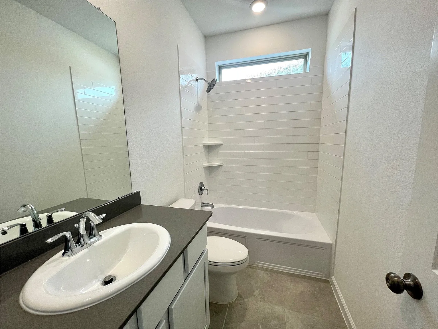 4 bed, 3.5 bath, 2667 sqft, $2,750 — Photo 4
