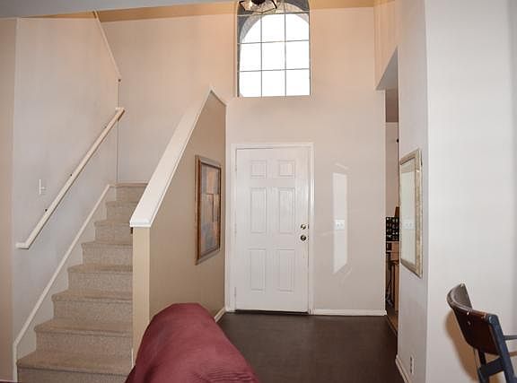 2nd image of 2816 Thorncreek Ln
