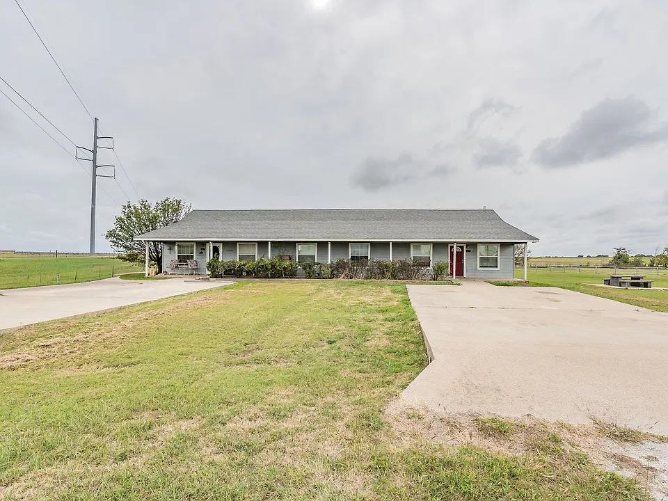 330 S Blue Jay Ct