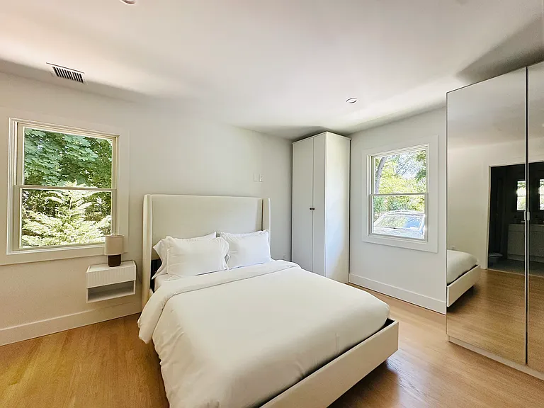 45 Yale Dr — Photo 6