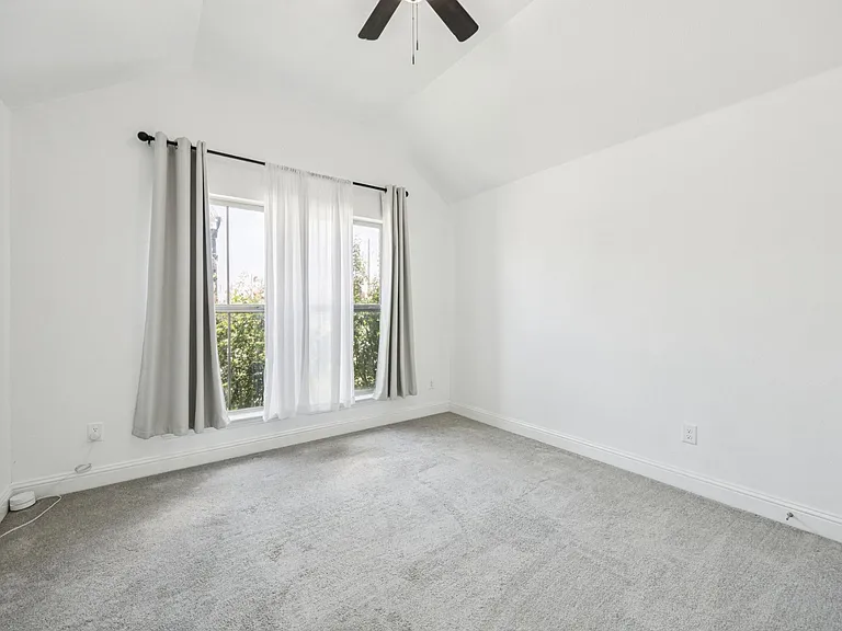 3201 Velma Ln — Photo 21