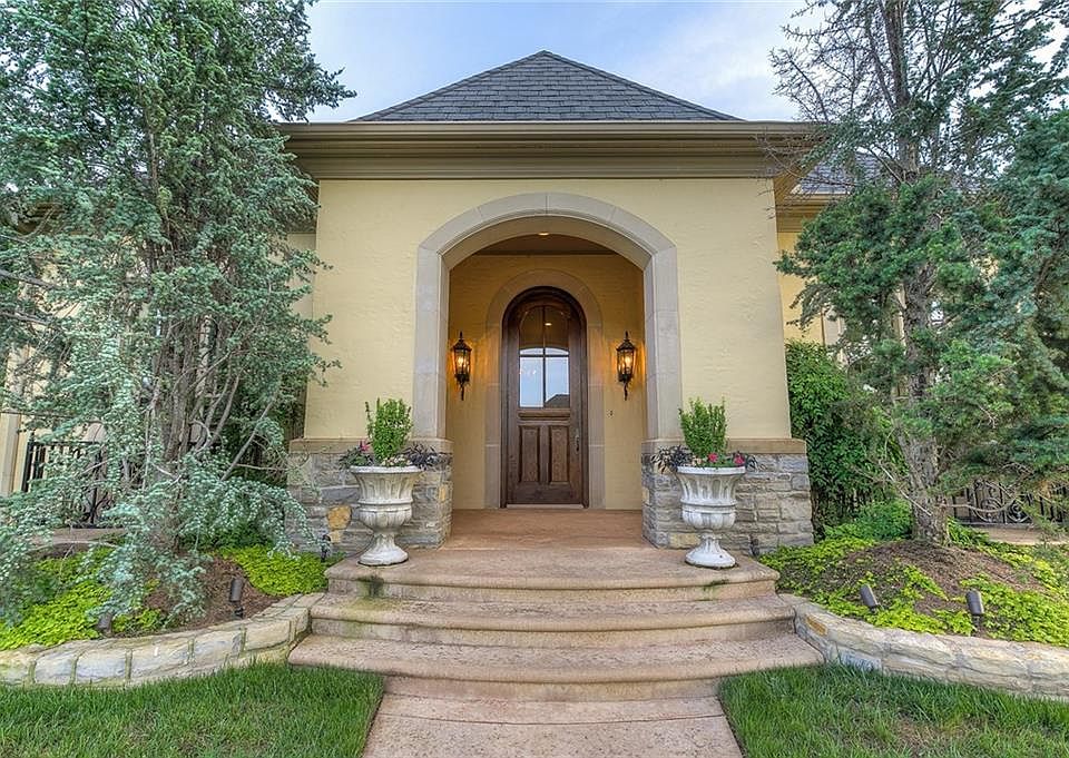 1st image of 14625 Mistletoe Dr