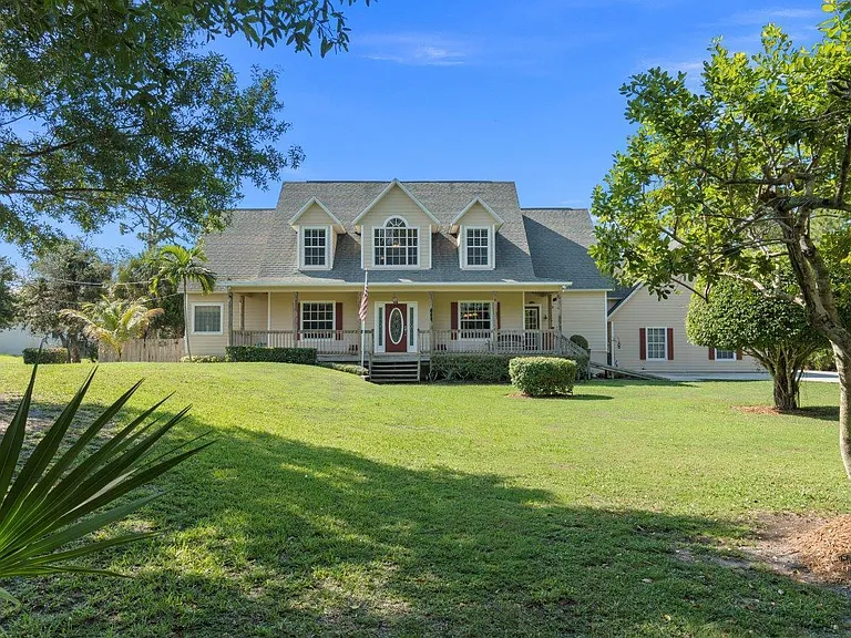 405 SE Salerno Rd — Photo 41