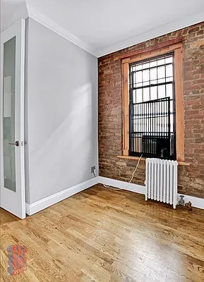 Rented by REAL New York | media 21