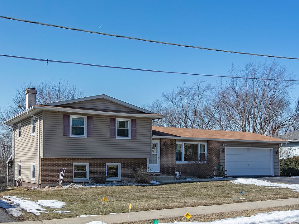 1st image of 1032 Waveland Ave