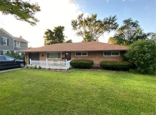 825 E Stroop Rd, Dayton, OH 45429