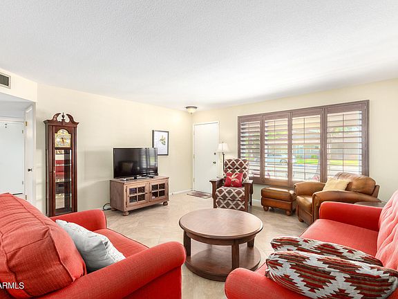 2nd image of 19026 N Lakeforest Dr