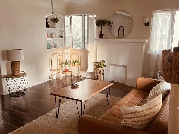 1220 S Saltair Ave, Los Angeles, CA 90025