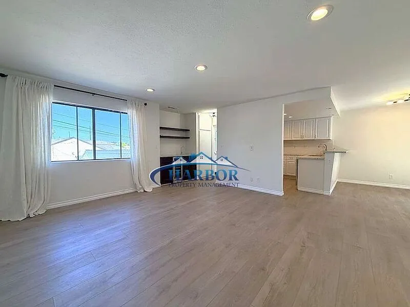 2 bed, 3.0 bath, 1200 sqft, $2,900 — Photo 3