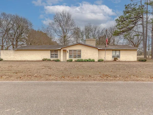 1306 Woodfield Cv, Trumann, AR 72472