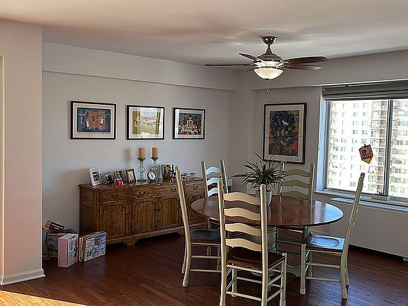 3rd image of 7061 N Kedzie Ave Suite 1202