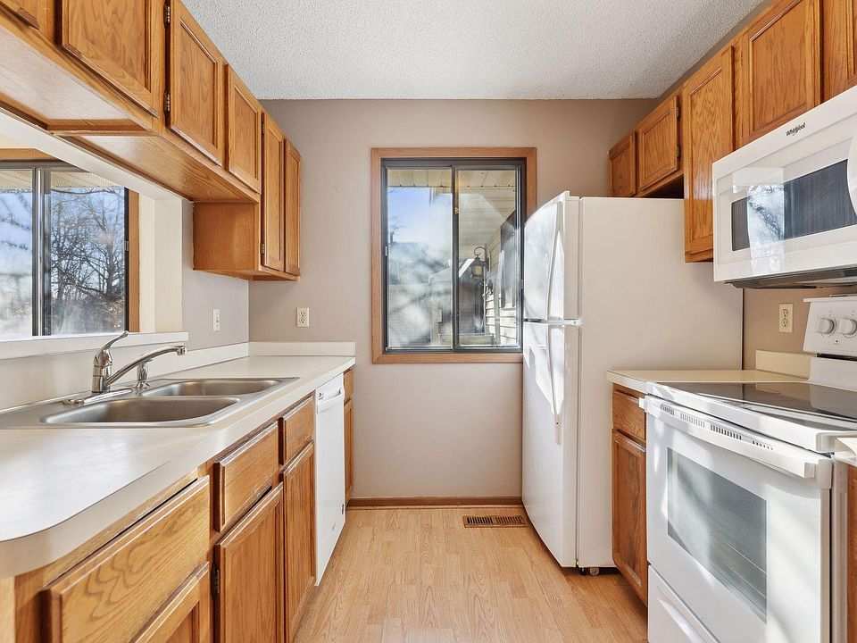 7589 Wedgewood Way N, Maple Grove, MN 55311 | Zillow