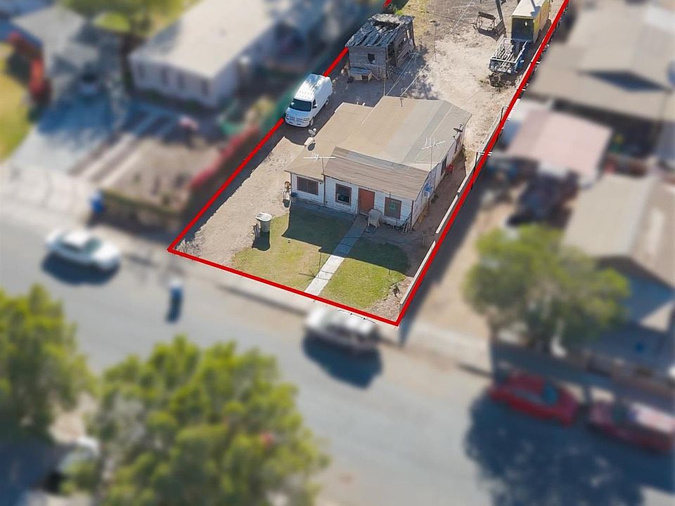 1st image of 601 W Cano St