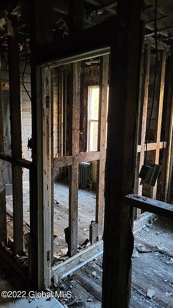 2nd image of 425 Elk Street