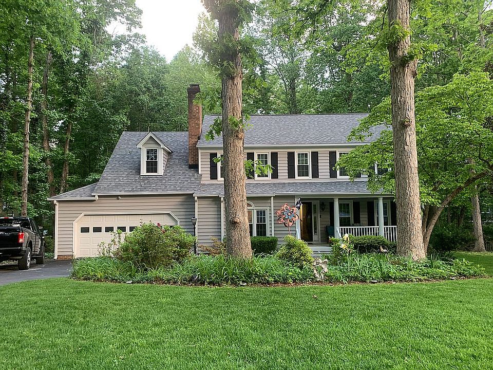 2nd image of 13904 Cobble Glen Ct
