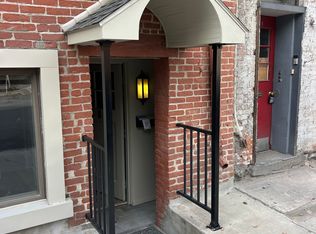253 4th St #BASEMENT, Troy, NY 12180