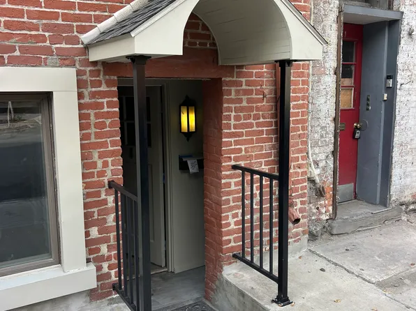 253 4th St #Basement, Troy, NY 12180