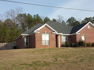 725 White Oak Ln, Starkville, MS 39759