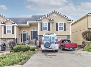 1235 NW Ashley Dr, Grain Valley, MO 64029