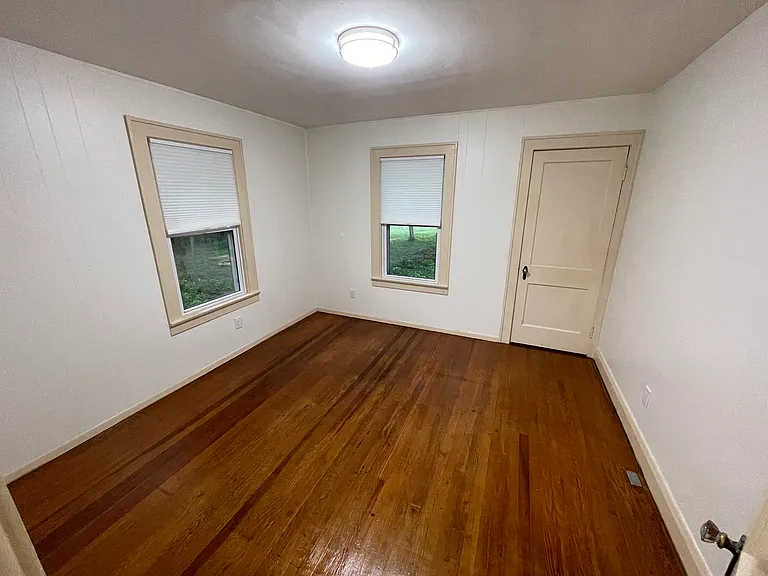 275 Forest Hill Dr — Photo 10