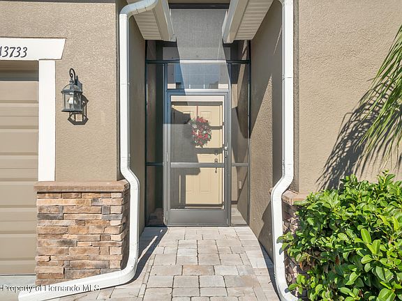 3rd image of 13733 Newport Shores Dr