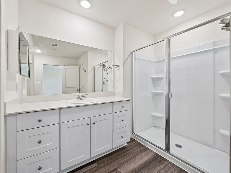 233 Berthe Ct — Photo 3