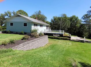 31 Flanders Dr, St Johnsbury, VT 05819