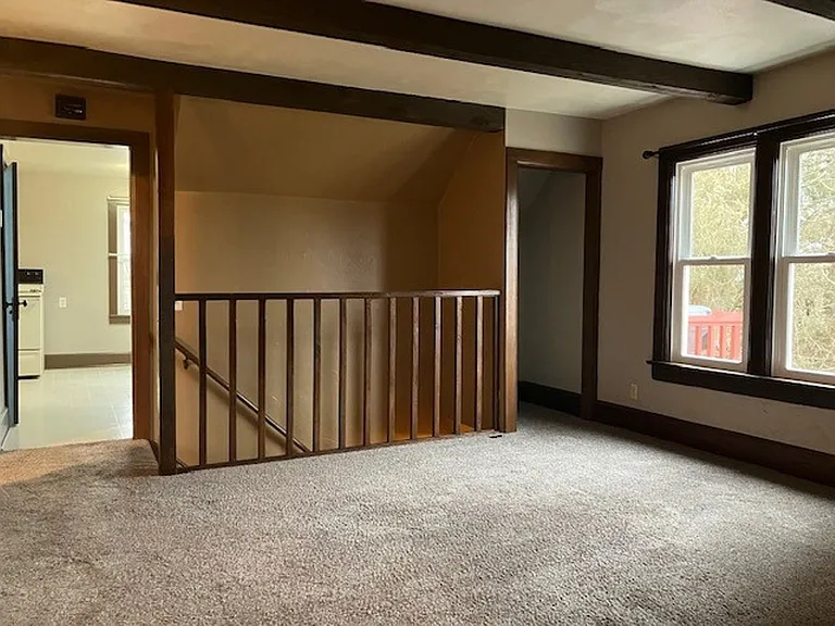 504 Storle Ave — Photo 3