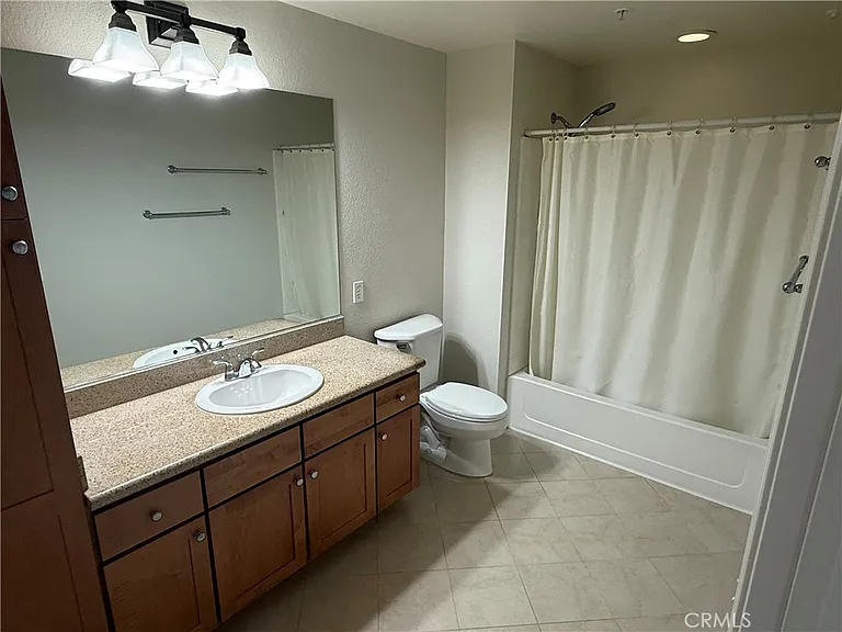 22681 Oakgrove — Photo 10