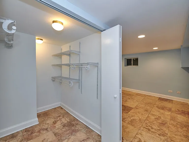 7810 E Prairie Rd — Photo 24