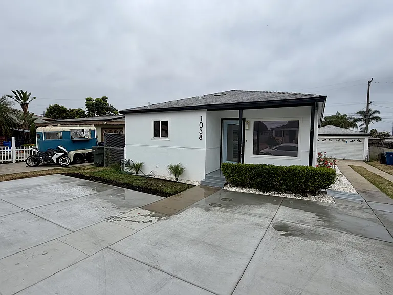 1038 Oaklawn Ave — Photo 10