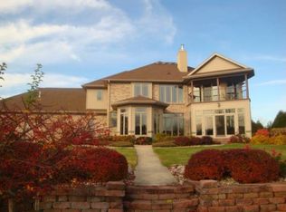 5880 Harbour S, Winneconne, WI 54986