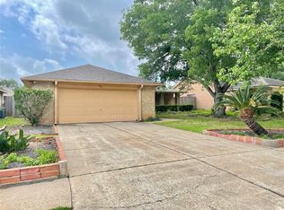 3034 Mosby Dr, Sugar Land, TX 77479