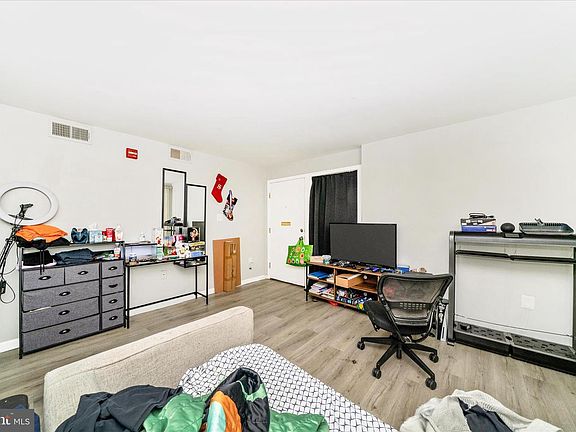 3rd image of 7109 Donnell Pl #A8