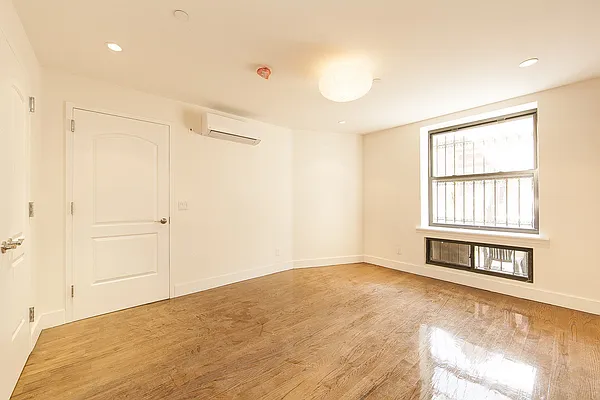 Rented by Link NY Realty | media 34