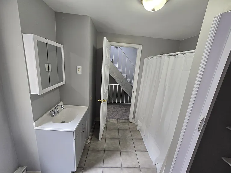 1936 Cambridge St #2 — Photo 2