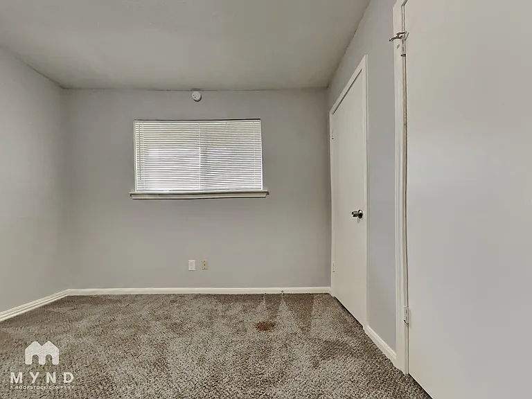 2163 Drayton Ln — Photo 11