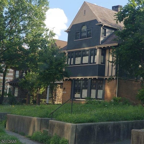 1st image of 59 Washington St