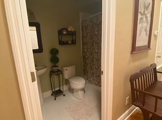 384 Meadow Ridge Dr, Tallahassee, FL 32312