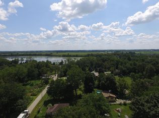 N6629 Daffodil Rd #1/1, Elkhorn, WI 53121