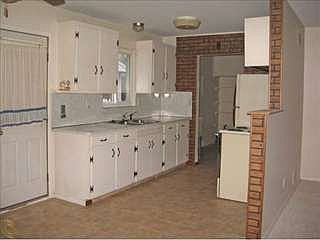 2nd image of 2535 Empire Dr