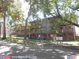 663 S 19th St, Lincoln, NE 68510