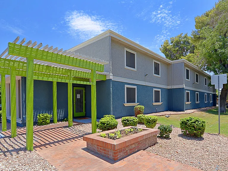 The Flats — Photo 10