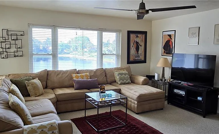 69 Georgetown Blvd #69 — Photo 4