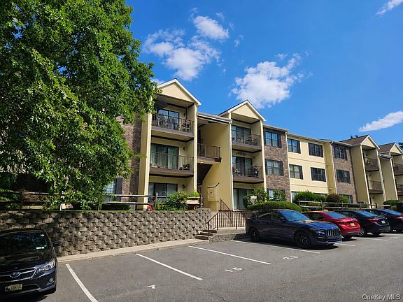 2nd image of 23 Nottingham Circle #23