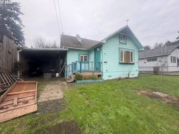 859 E St, Coos Bay, OR 97420