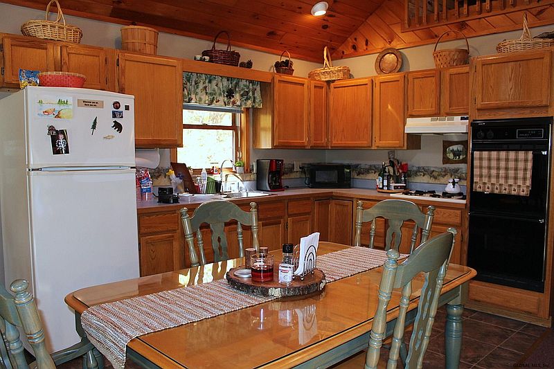 4th image of 500 ROSSMAN VALLEY Road